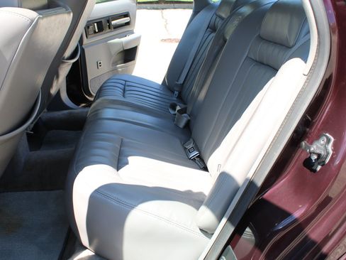 Used 1996 Chevrolet Impala SS RWD image 18