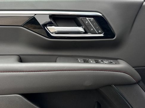 New 2026 Chevrolet Suburban RST AWD/4WD image 11