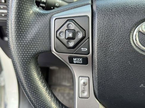 Used 2018 Toyota 4Runner Limited AWD/4WD image 20