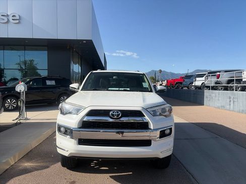 Used 2018 Toyota 4Runner Limited AWD/4WD image 2