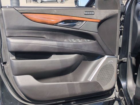 Certified 2020 Cadillac Escalade Luxury image 23