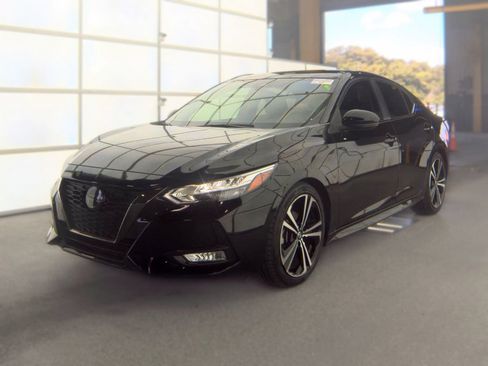 Used 2022 Nissan Sentra SR FWD image 1