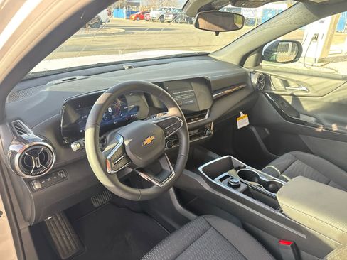 New 2026 Chevrolet Equinox LT image 10