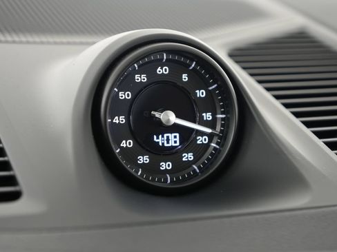 New 2026 Porsche Cayenne Coupe AWD/4WD image 28