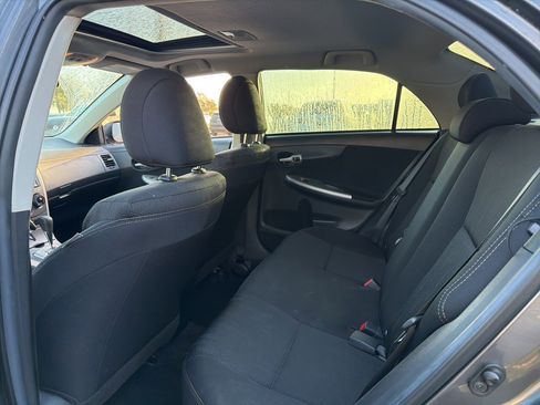 Used 2013 Toyota Corolla S w/ Premium Pkg image 10