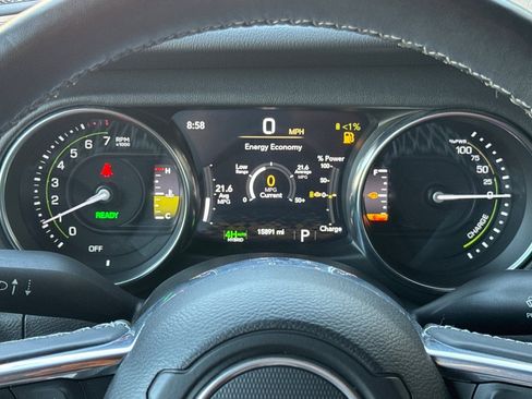 Used 2023 Jeep Wrangler Unlimited Sahara w/ Cold Weather Group AWD/4WD image 26