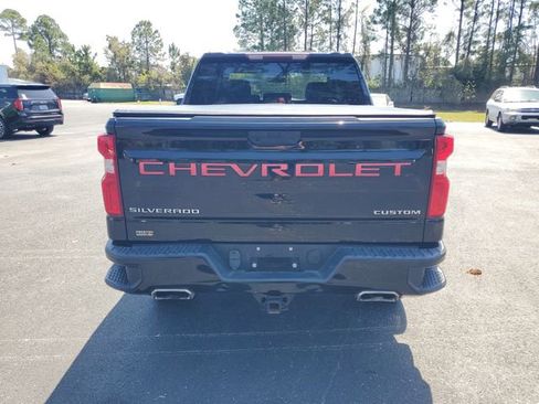 Used 2019 Chevrolet Silverado 1500 Custom Trail Boss w/ Custom Convenience Package image 5