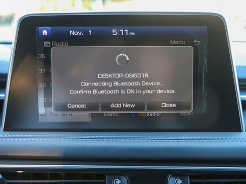 Used 2019 Genesis G70 2.0T Advanced image 33