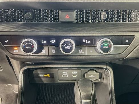 Used 2025 Honda CR-V EX image 23