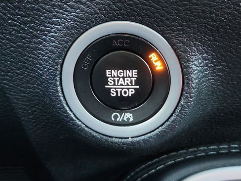 Used 2022 Dodge Challenger SXT w/ Blacktop Package image 19