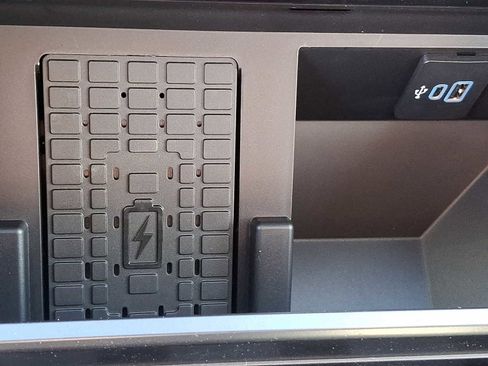 New 2026 Ford F350 Lariat w/ Black Appearance Package image 21