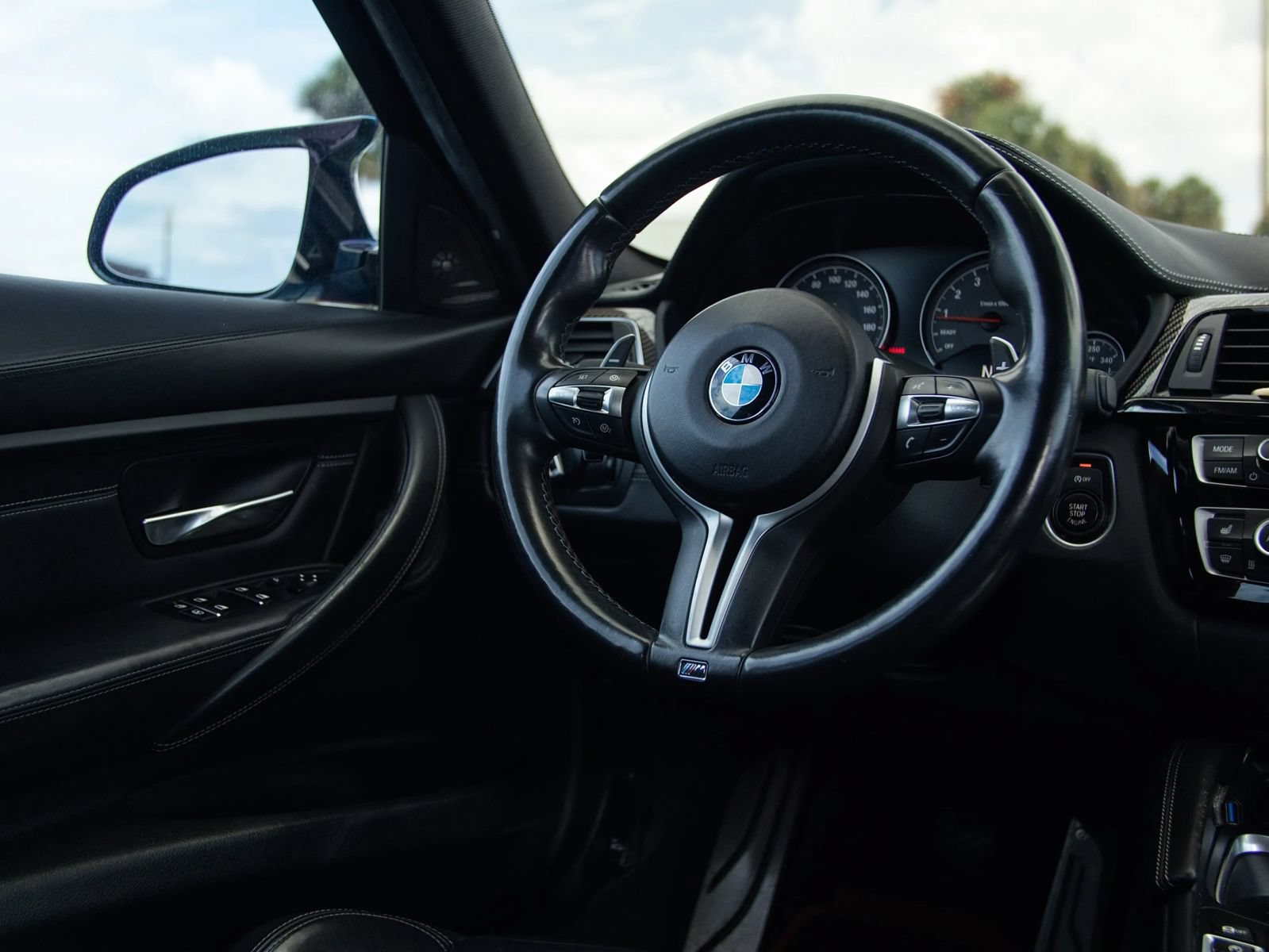 Used 2016 BMW M3 RWD image 40