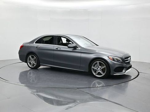 Used 2017 Mercedes-Benz C 300 4MATIC Sedan image 3