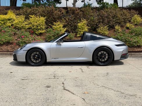 Used 2026 Porsche 911 Targa 4 GTS AWD/4WD image 8