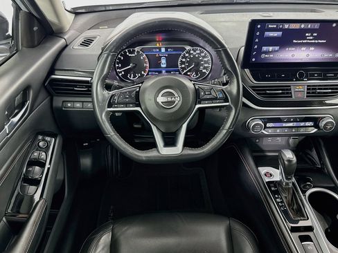 Used 2023 Nissan Altima 2.0 SR FWD image 15
