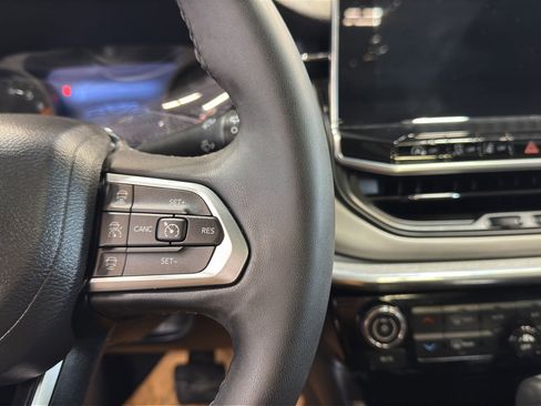 Used 2023 Jeep Compass Limited w/ Sun and Sound Group image 32