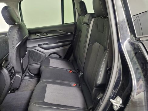 Used 2023 Jeep Grand Cherokee Laredo w/ Luxury Tech Group I image 66