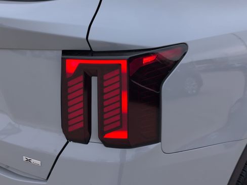 Certified 2025 Kia Sorento SX image 11