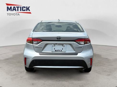 Used 2021 Toyota Corolla LE w/ Carpet Mat Package (TMS) FWD image 6