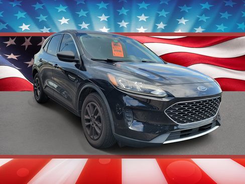 Used 2022 Ford Escape SE w/ Convenience Package FWD image 1