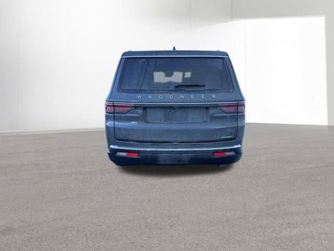 Used 2024 Jeep Wagoneer L Series II w/ Flexible Seating Group image 8