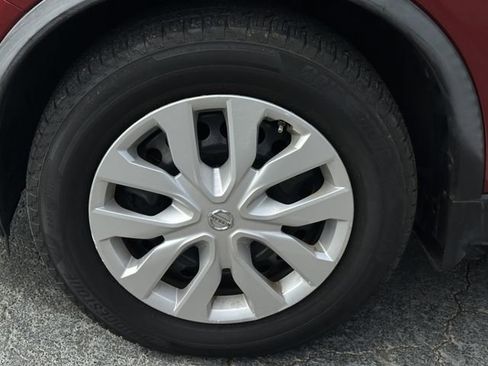 Used 2016 Nissan Rogue S image 10