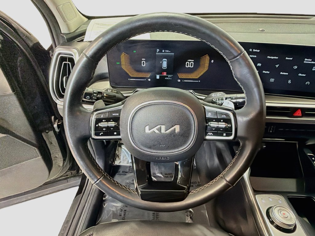 Used 2025 Kia Sorento EX AWD/4WD image 11