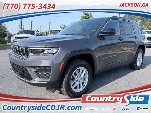 New 2026 Jeep Grand Cherokee Laredo RWD image 1