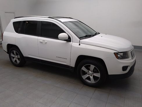 Used 2017 Jeep Compass High Altitude AWD/4WD image 11