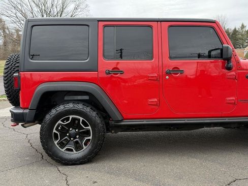 Used 2017 Jeep Wrangler Rubicon image 9