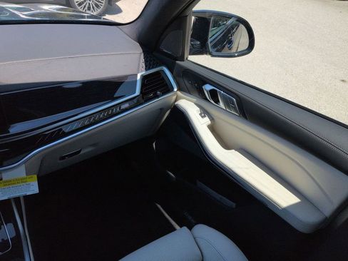New 2027 BMW X7 M60i AWD/4WD image 17
