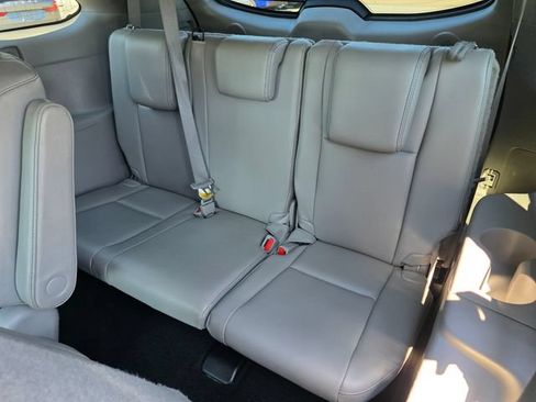 Used 2017 Toyota Highlander Limited AWD/4WD image 19