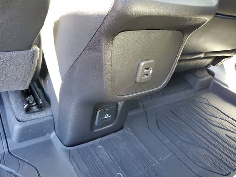 Used 2024 GMC Terrain SLT w/ LPO, Floor Liner Package AWD/4WD image 12