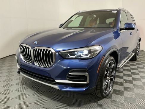 Certified 2023 BMW X5 sDrive40i w/ Climate Comfort Package RWD image 2