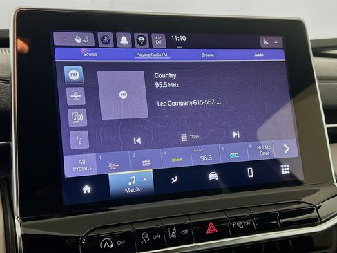 Used 2025 Jeep Compass Limited image 21