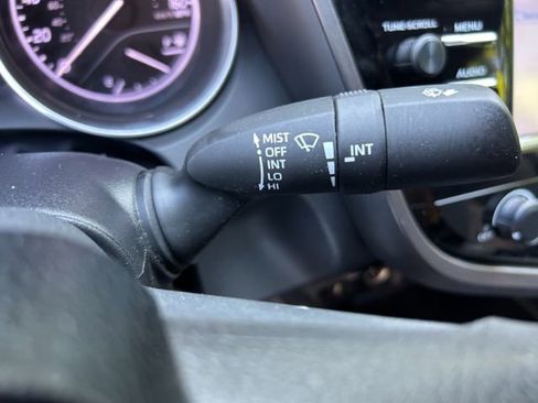 Used 2019 Toyota Camry LE image 33