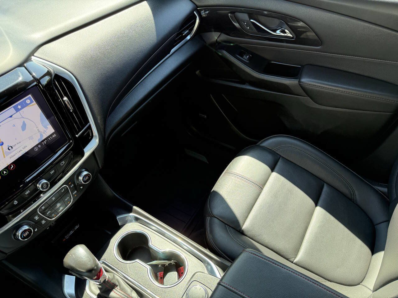 Used 2022 Chevrolet Traverse RS AWD/4WD image 29