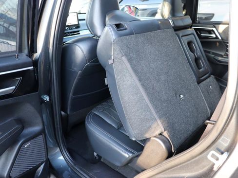 Used 2025 Mitsubishi Outlander SEL image 29