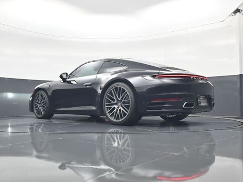 Used 2024 Porsche 911 Carrera 4 AWD/4WD image 25