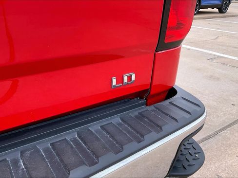 Used 2019 Chevrolet Silverado 1500 LT w/ Texas Edition AWD/4WD image 11