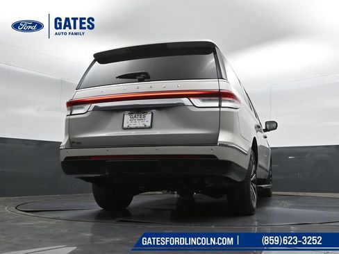 Used 2024 Lincoln Navigator L Reserve AWD/4WD image 43