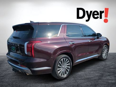 Used 2023 Hyundai Palisade Calligraphy w/ Cargo Package AWD/4WD image 3
