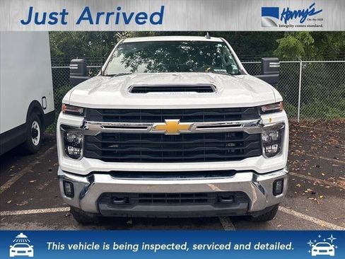 Certified 2025 Chevrolet Silverado 2500 LT w/ Convenience Package AWD/4WD image 2