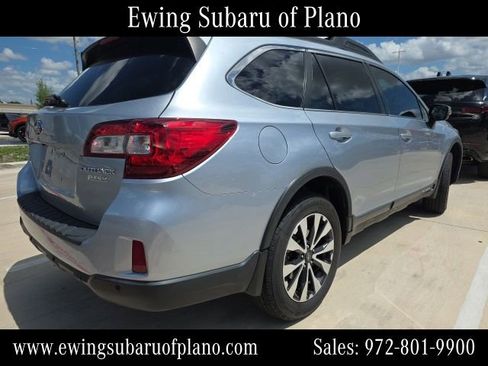 Used 2017 Subaru Outback 2.5i Limited AWD/4WD image 2