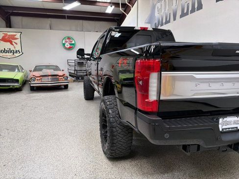 Used 2017 Ford F250 Platinum w/ Platinum Ultimate Package image 9