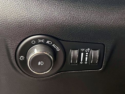 Used 2022 Jeep Compass Latitude AWD/4WD image 20