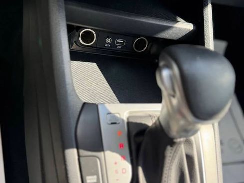 Used 2020 Kia Forte LXS FWD image 13