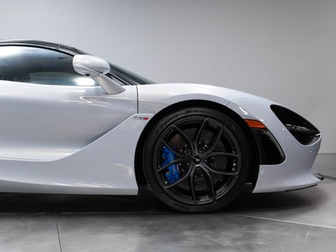 Used 2020 McLaren 720S Luxury RWD image 28