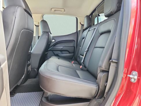 Used 2016 GMC Canyon SLT image 32