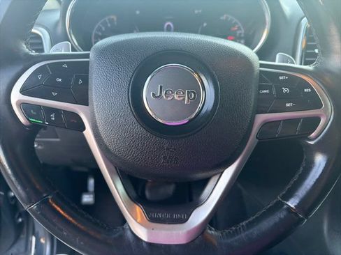 Used 2017 Jeep Grand Cherokee Altitude RWD image 24